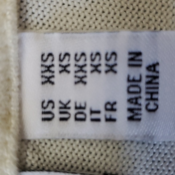 SUSAN GRAVER, Lightweight sweater, super soft. XXS. However doesn't seem that sm - Picture 9 of 11